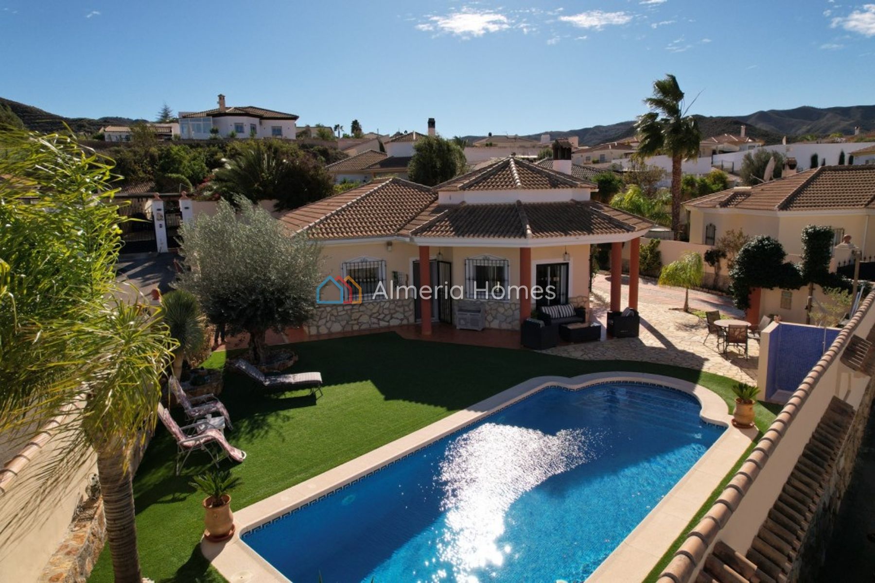 Villa Shelly — Villa under offer in Arboleas, Almeria — Image #3