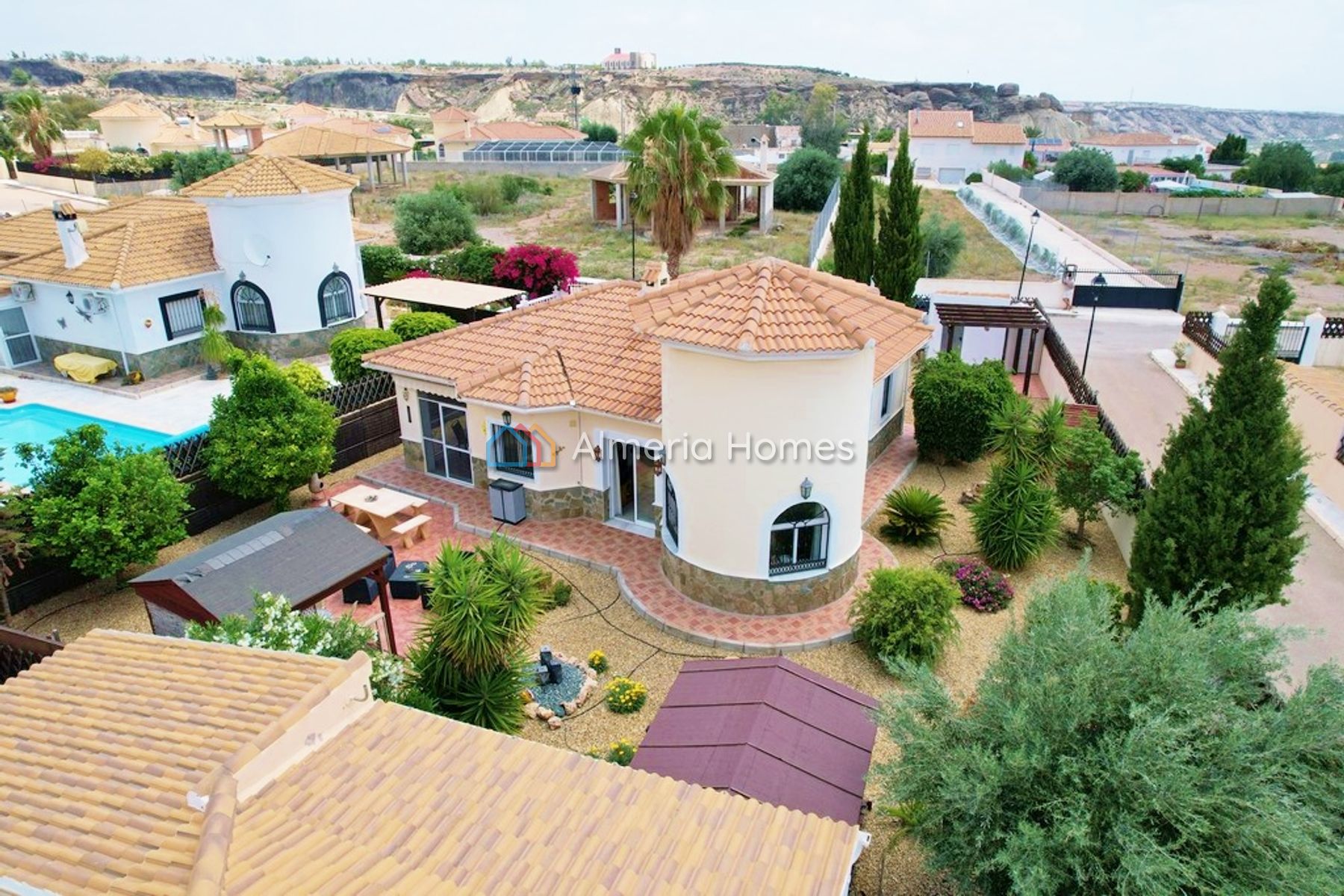 Villa Charmena — Villa under offer in Partaloa, Almeria — Image #1