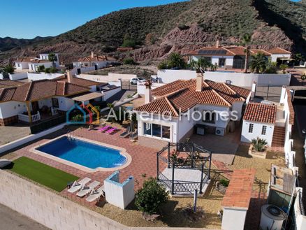 Villa Molly: Villa in Arboleas, Almeria