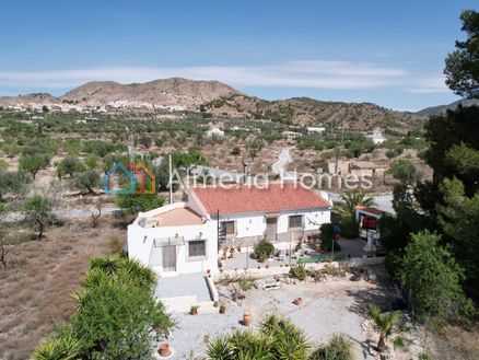 Villa Bliss: Villa in Somontin, Almeria