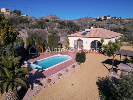 Villa Tranquilo: Villa in Oria, Almeria