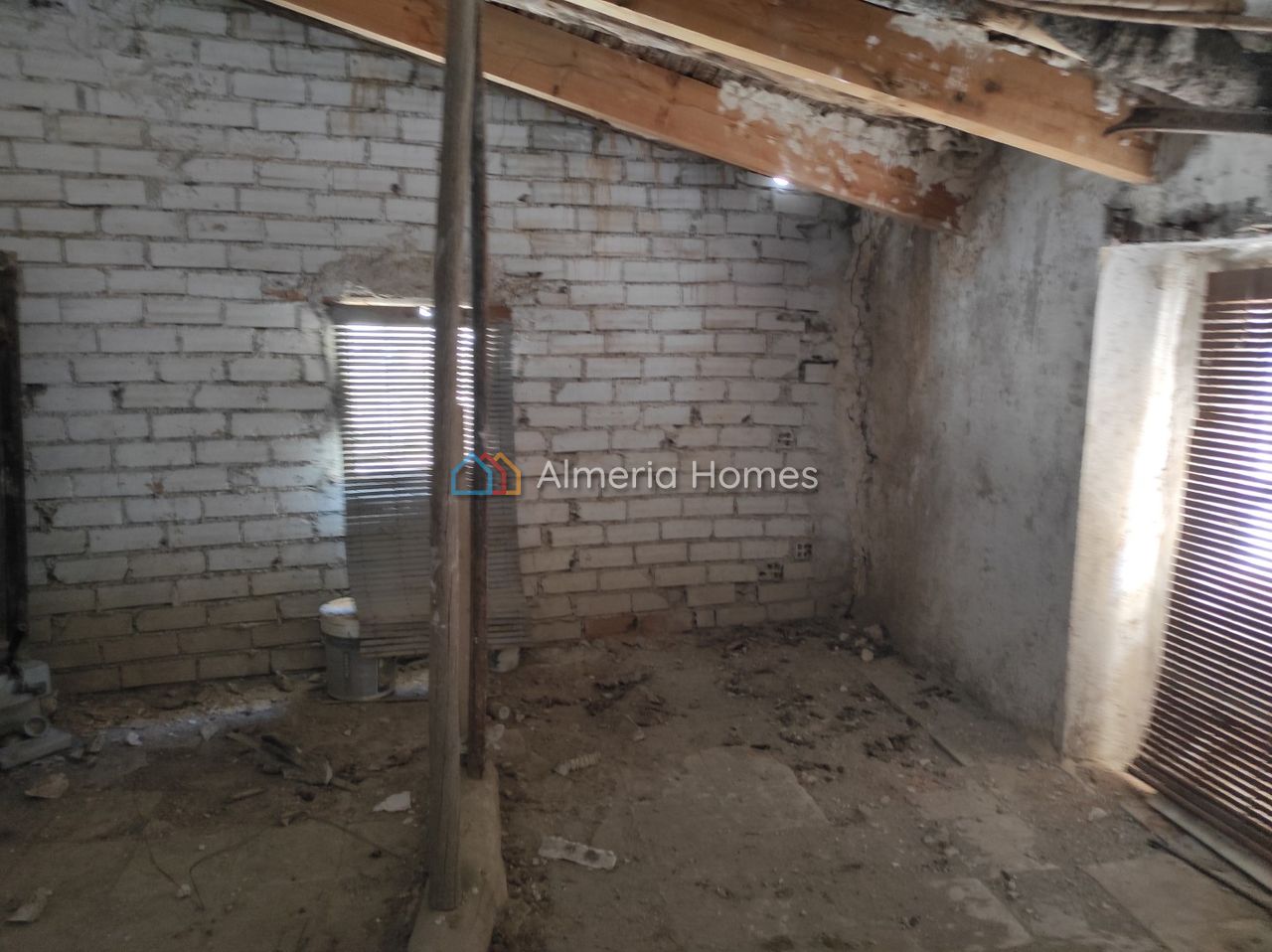 Rijwoning Tijola Almería binnenland Spanje