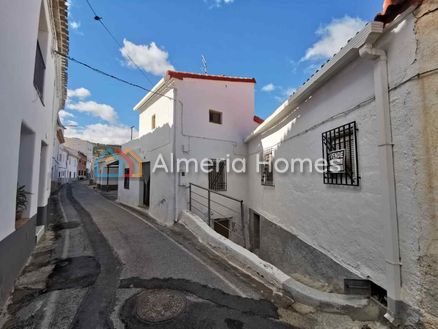 Casa House of Dreams: Casa de pueblo en Seron, Almeria