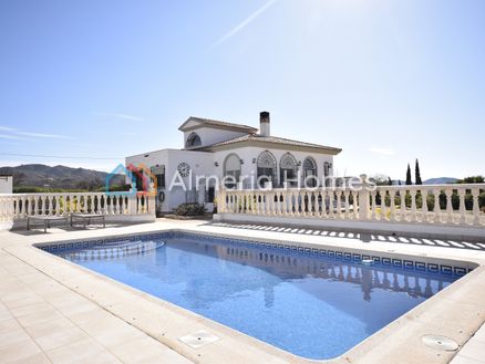 Villa Celestina: Villa in Albox, Almeria