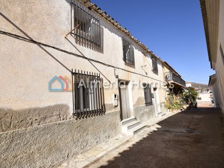 Casa Vista: Town House in Oria, Almeria