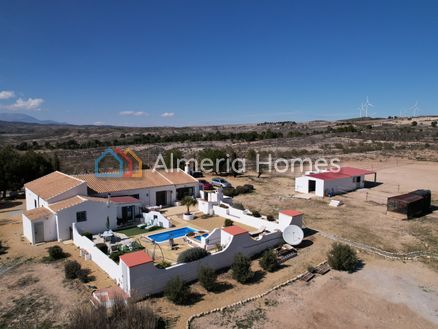 Villa Majestica: Villa in Seron, Almeria