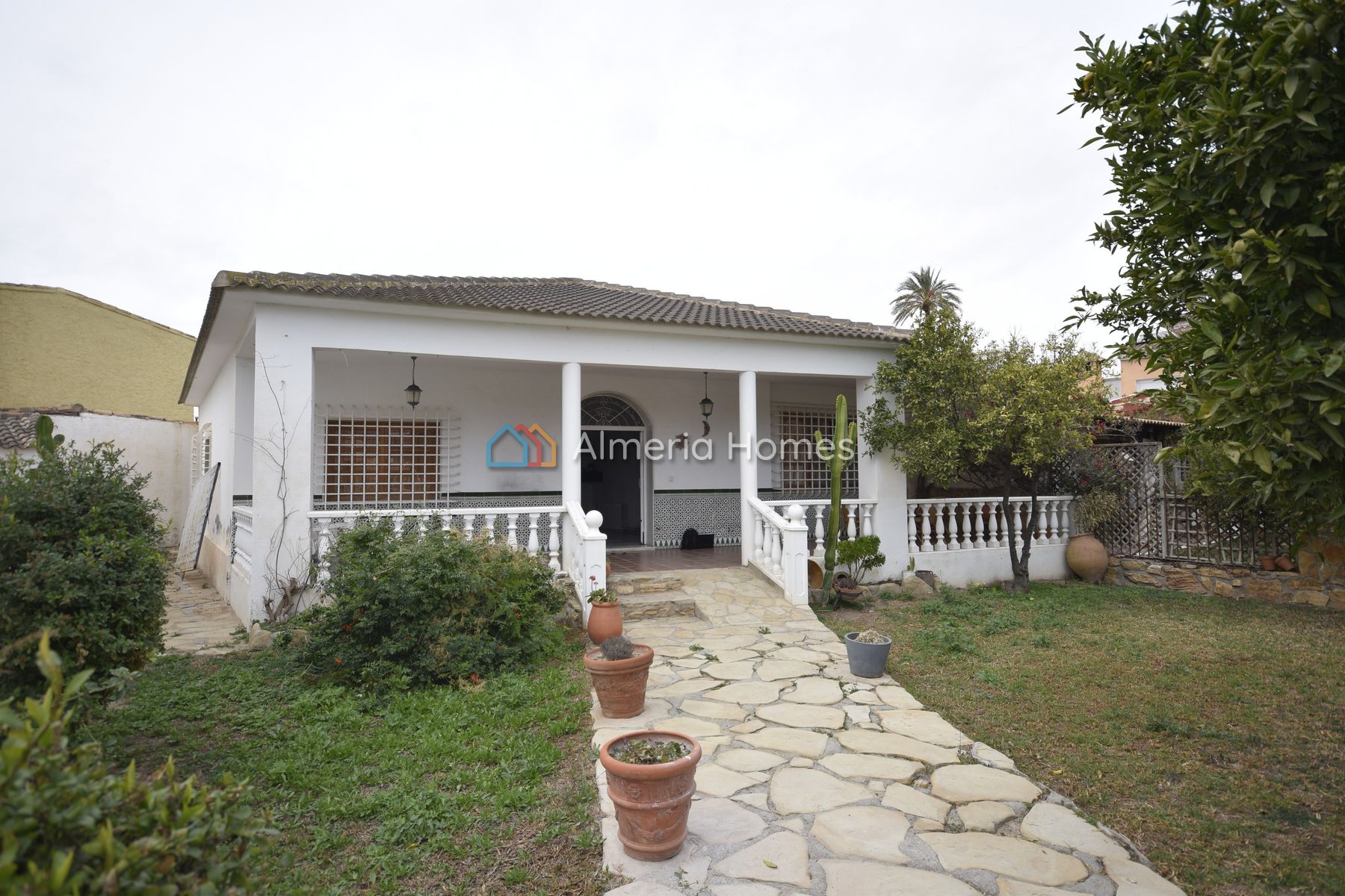 Villa Brillante — Villa for sale in Cantoria, Almeria — Image #1