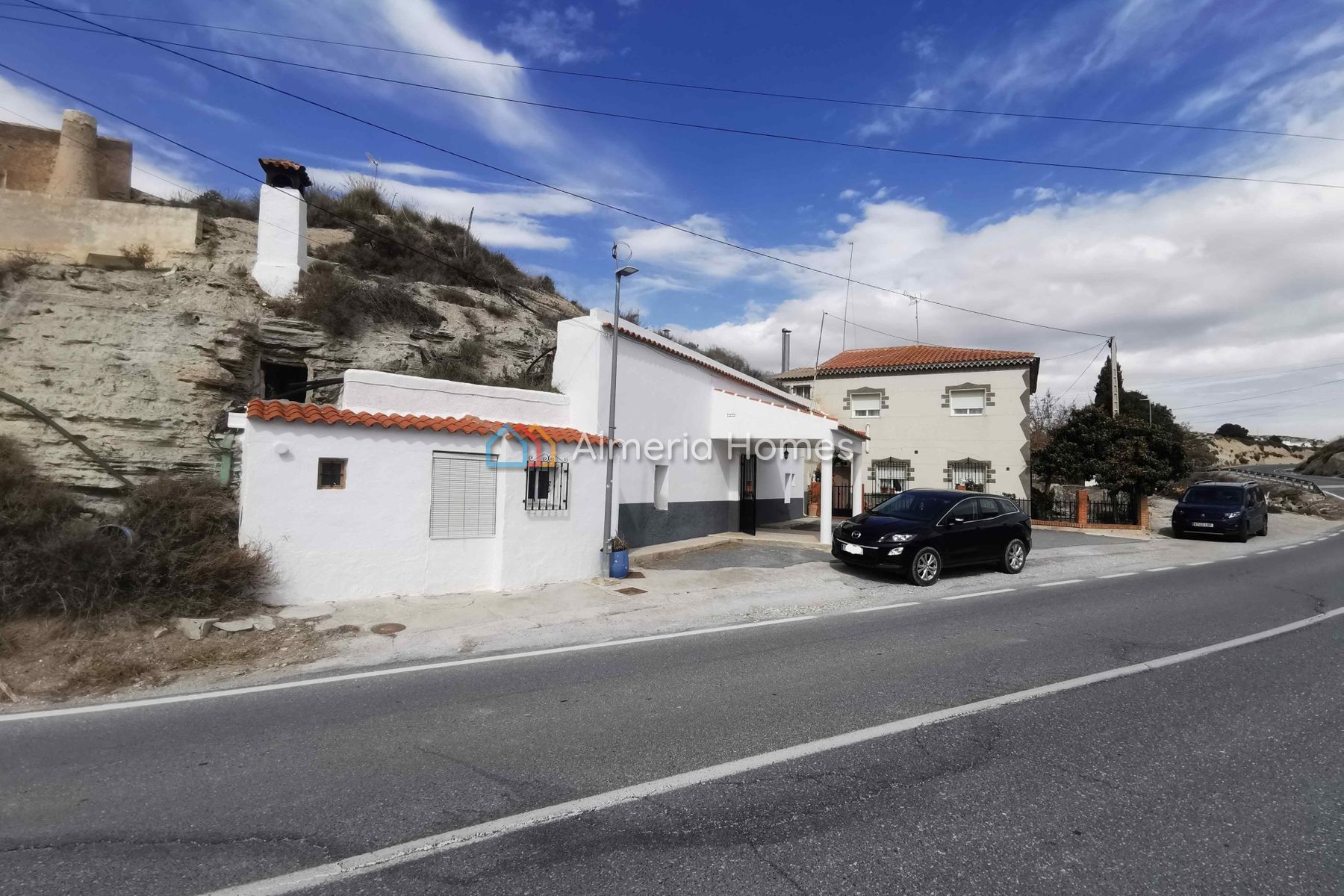 Cave House Oasis &mdash; Grotwoning te koop in Benamaurel, Granada — Afbeelding #2