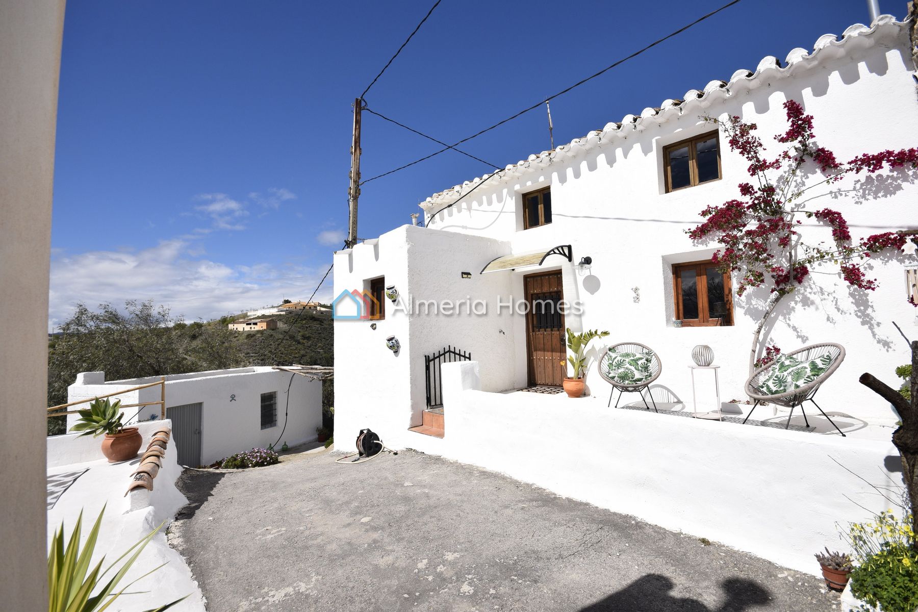 Cortijo Vista — Country House for sale in Oria, Almeria — Image #1