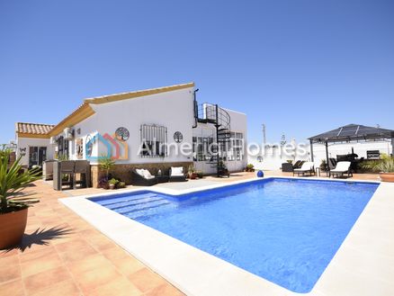Villa Sunray: Villa in Zurgena, Almeria