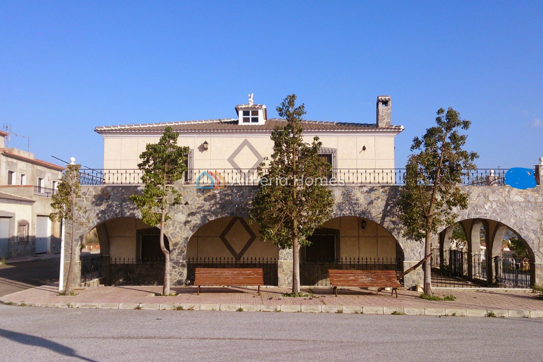 Villa Simo — Village House for sale in Somontin, Almeria — Image #1