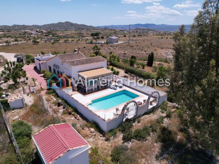 Villa Canela: Villa in Albox, Almeria