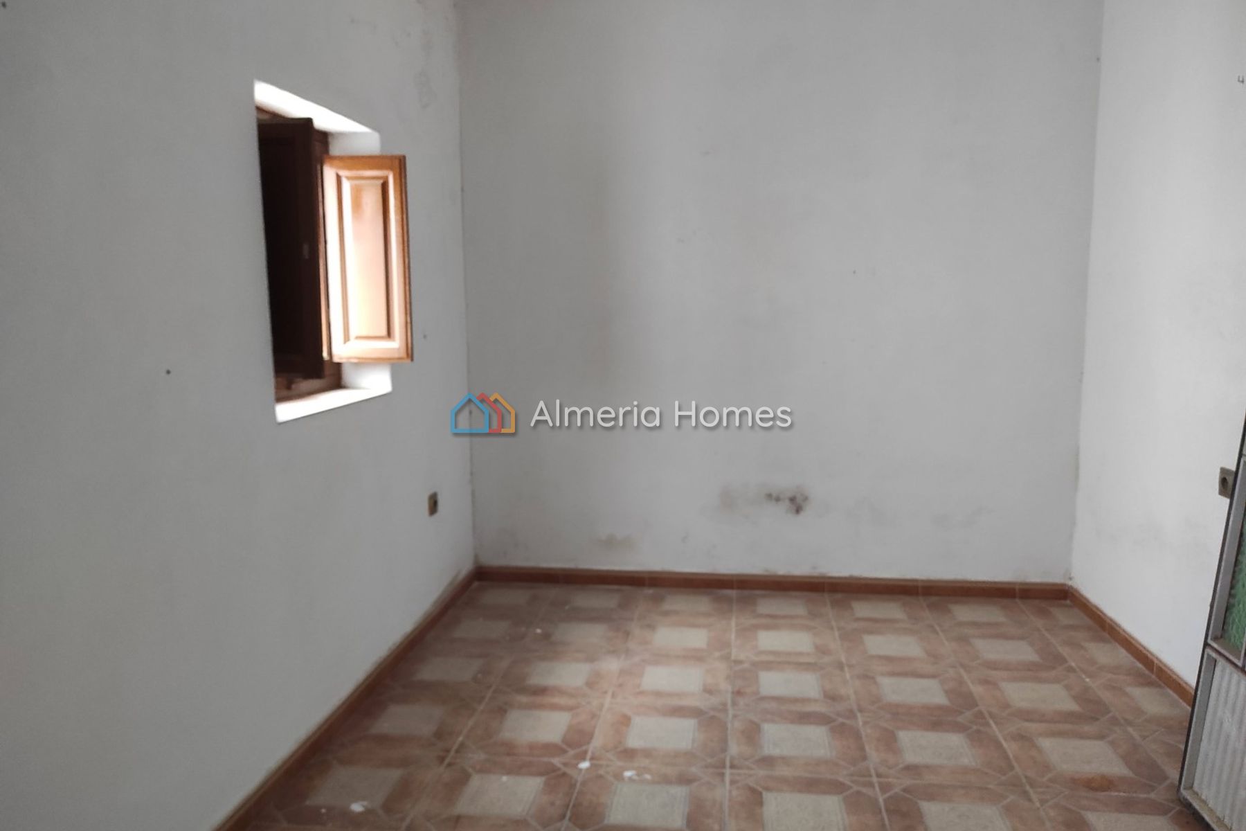 Casa Slink &mdash; Dorpshuis te koop in Somontin, Almeria — Afbeelding #3