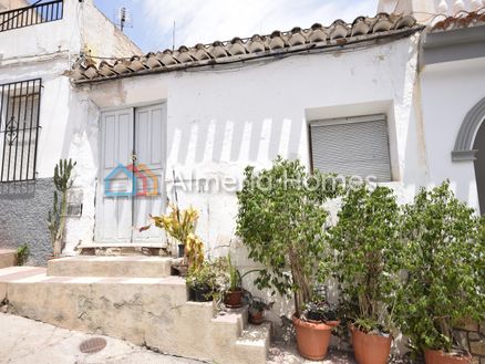 Casa Amistad: Stadswoning in Cantoria, Almeria