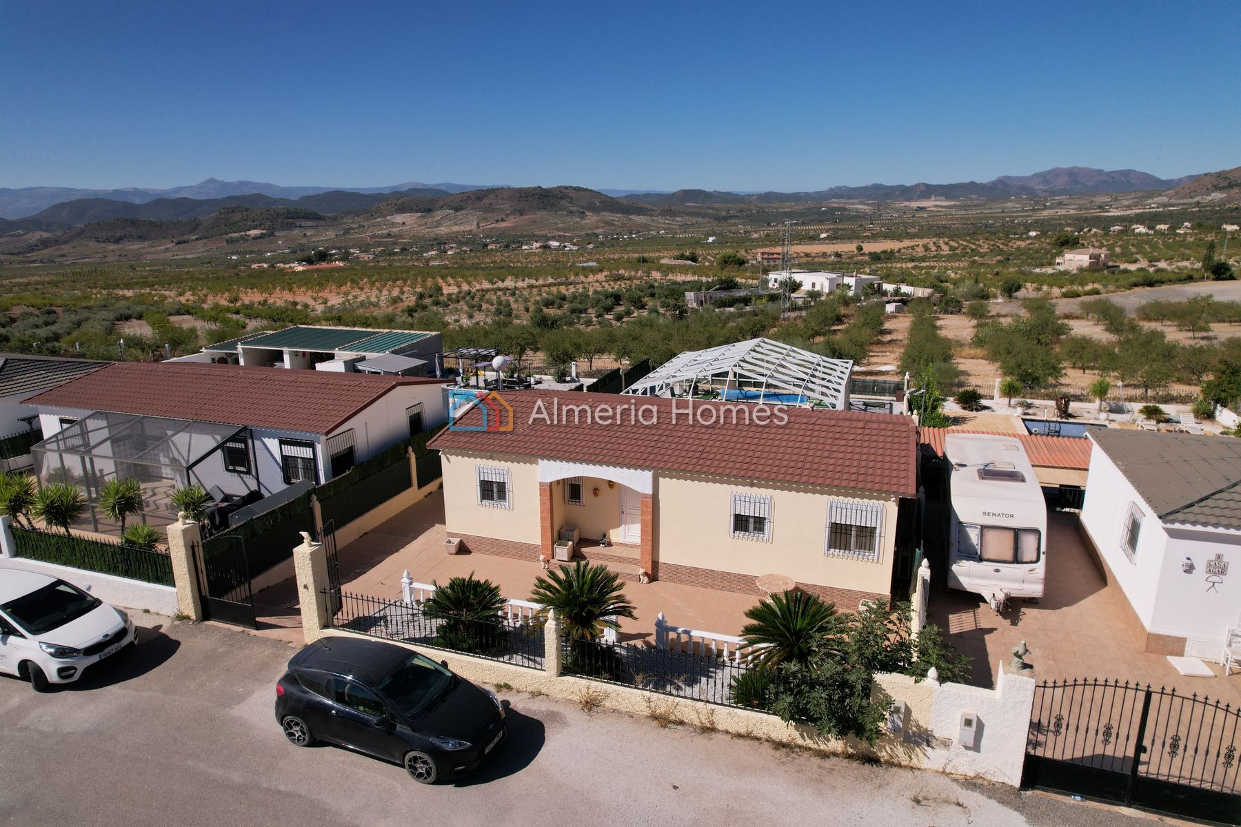 Villa Zenico &mdash; Villa te koop in Oria, Almeria — Afbeelding #2