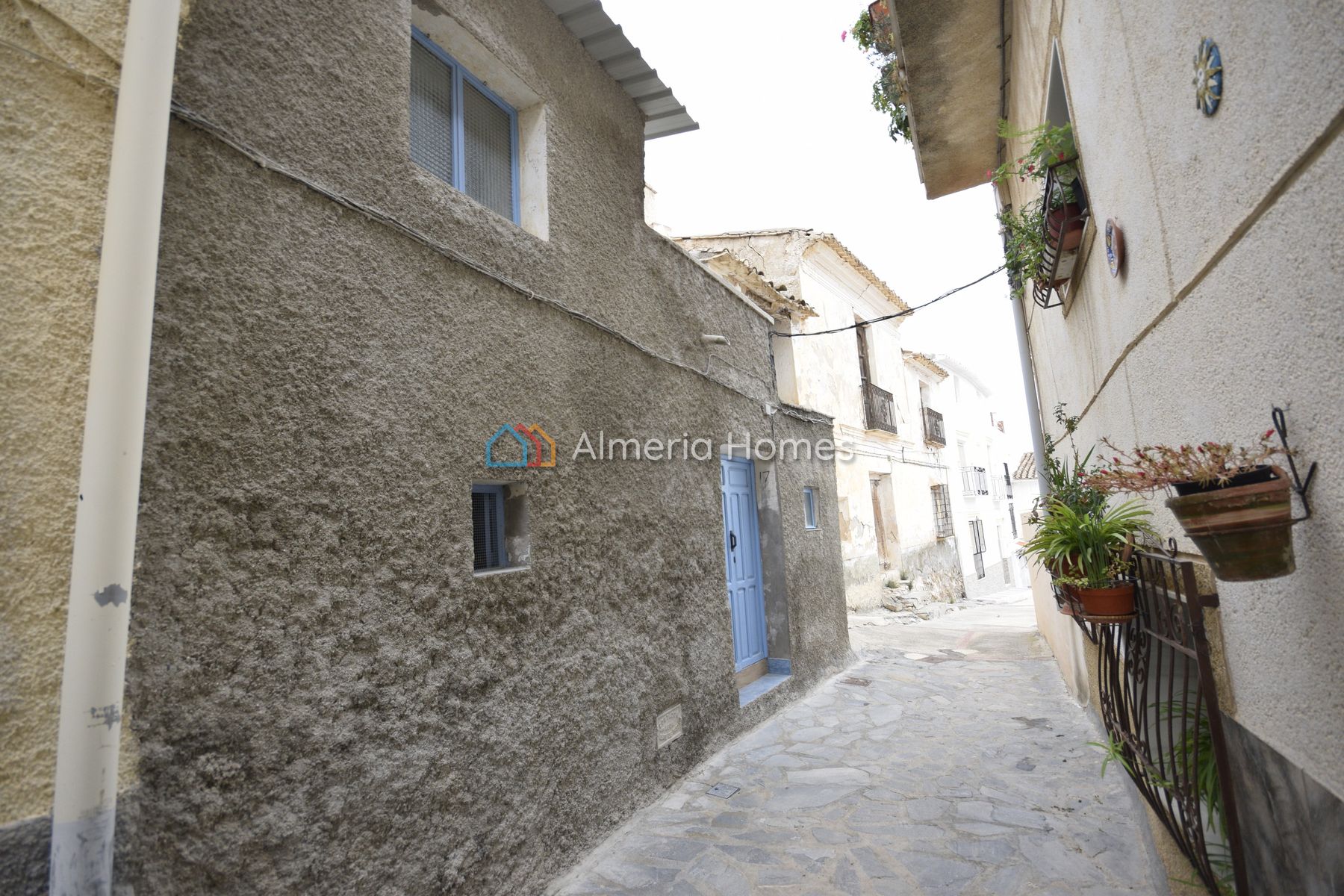 Casa Magnifica 2 &mdash; Stadswoning te koop in Somontin, Almeria — Afbeelding #2