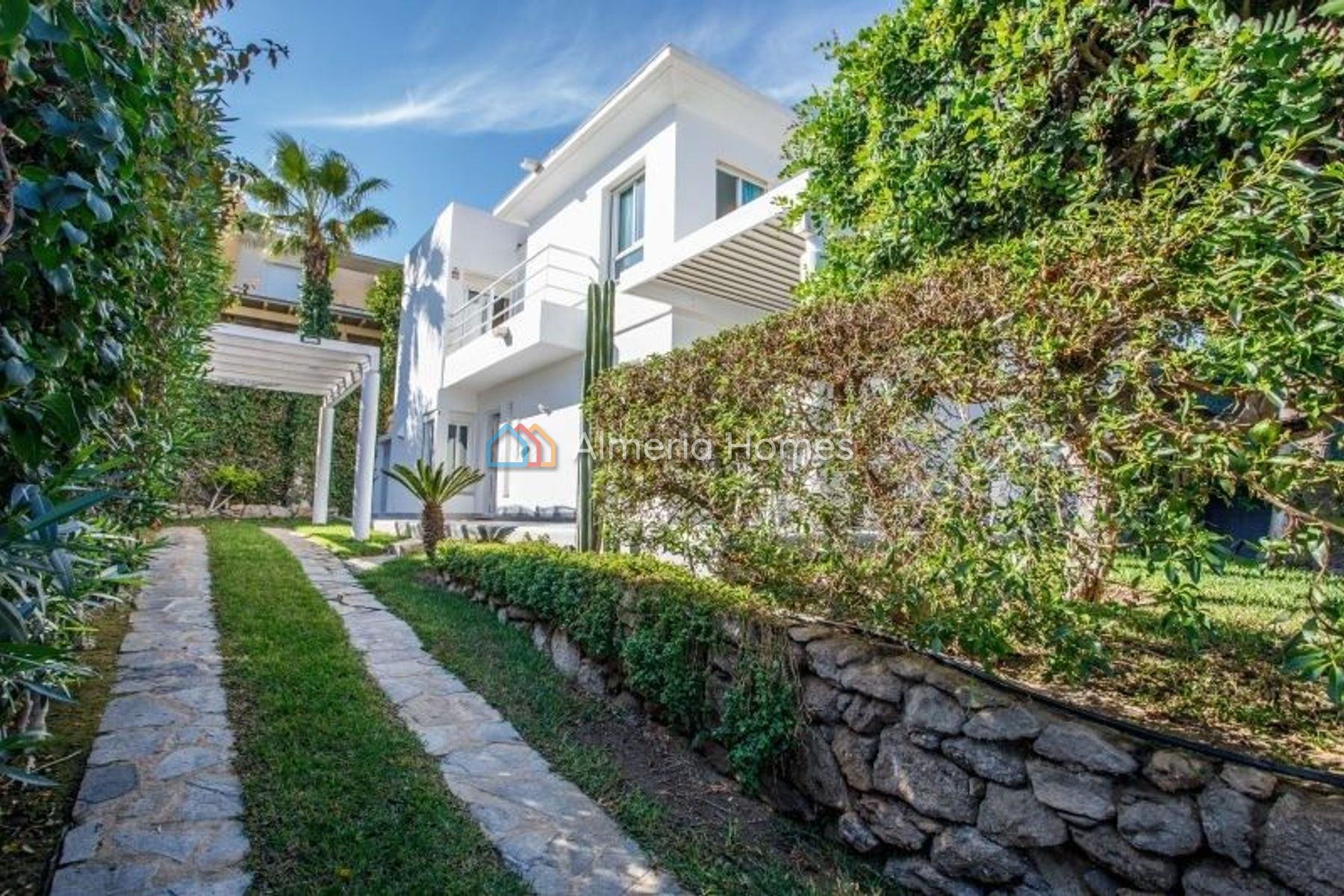 Villa Serenata &mdash; Villa te koop in Puerto del Rey, Almeria — Afbeelding #2