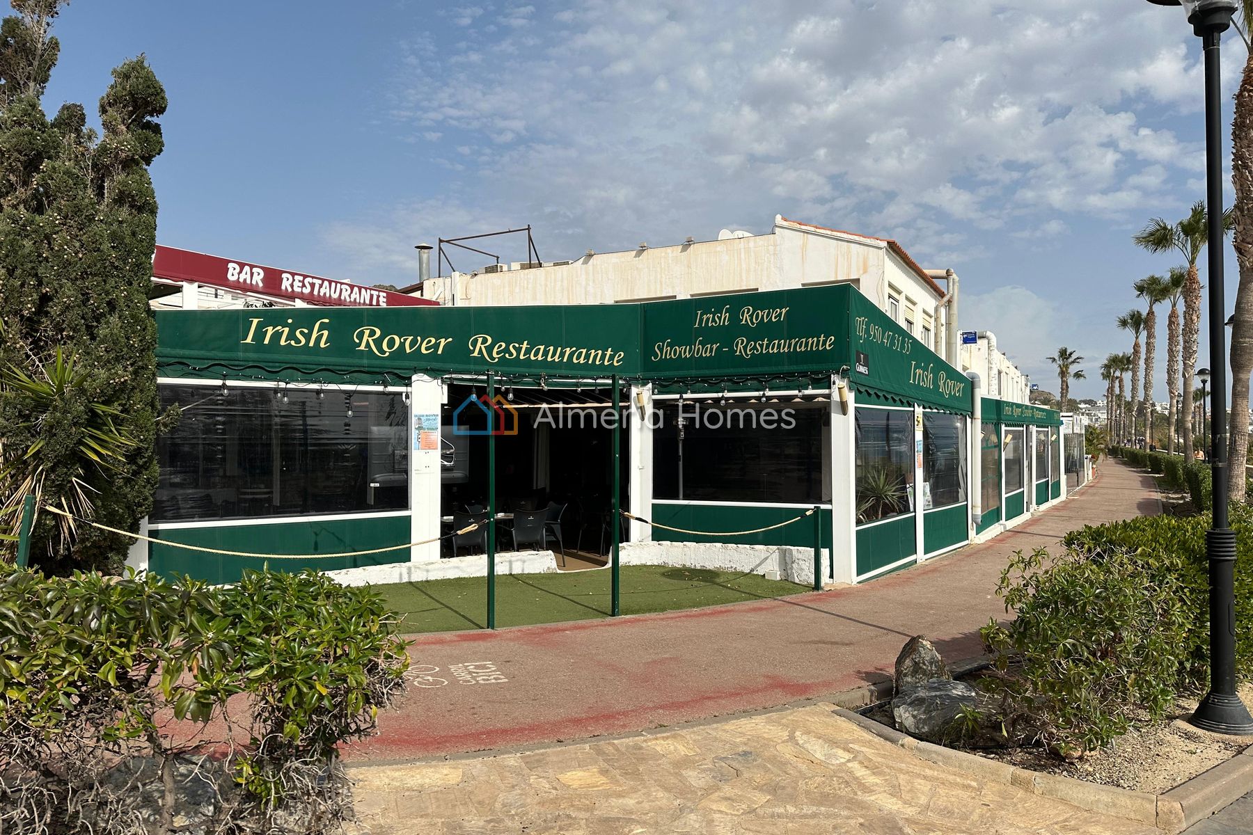 Bar - Restaurant Irish Rover &mdash; Commercieel vastgoed te koop in Mojacar Playa, Almeria — Afbeelding #1
