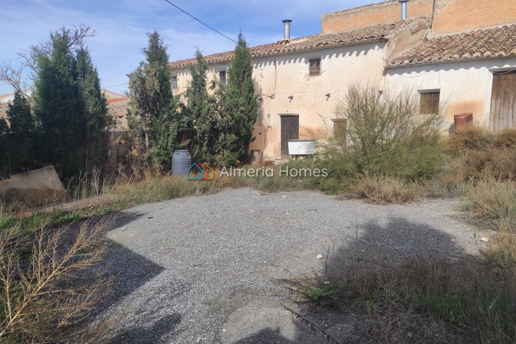 Cortijo Cava &mdash; Landhuis te koop in Caniles, Granada — Afbeelding #1