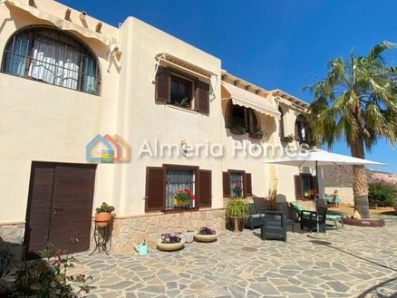 Villa Primaveras: Villa in Mojacar Playa, Almeria