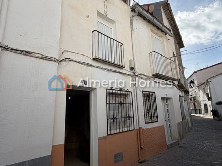 Casa Marquesa: Stadswoning in Seron, Almeria