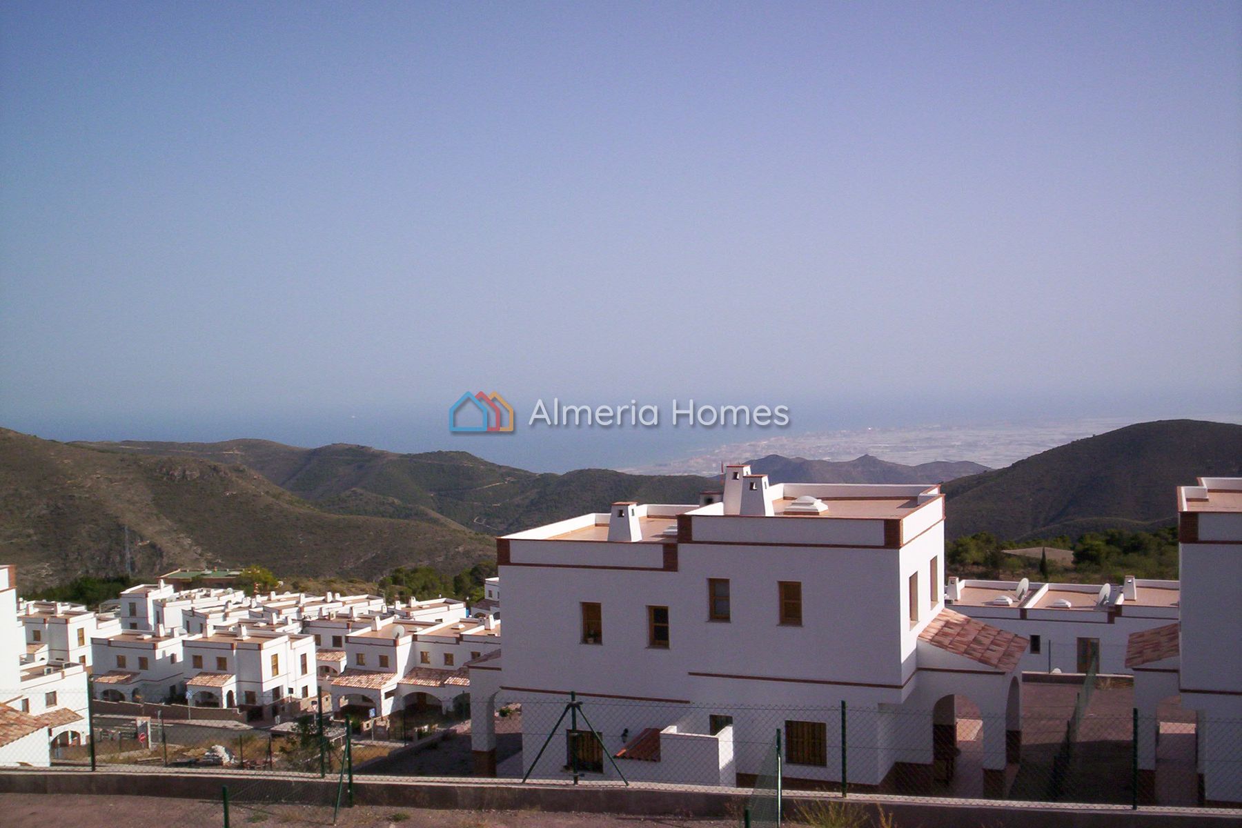 Villa Crestline &mdash; Villa te koop in Enix, Almeria — Afbeelding #1