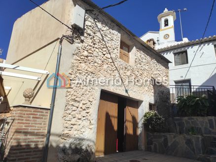 Village House Mickey: Commercieel vastgoed in Bayarque, Almeria