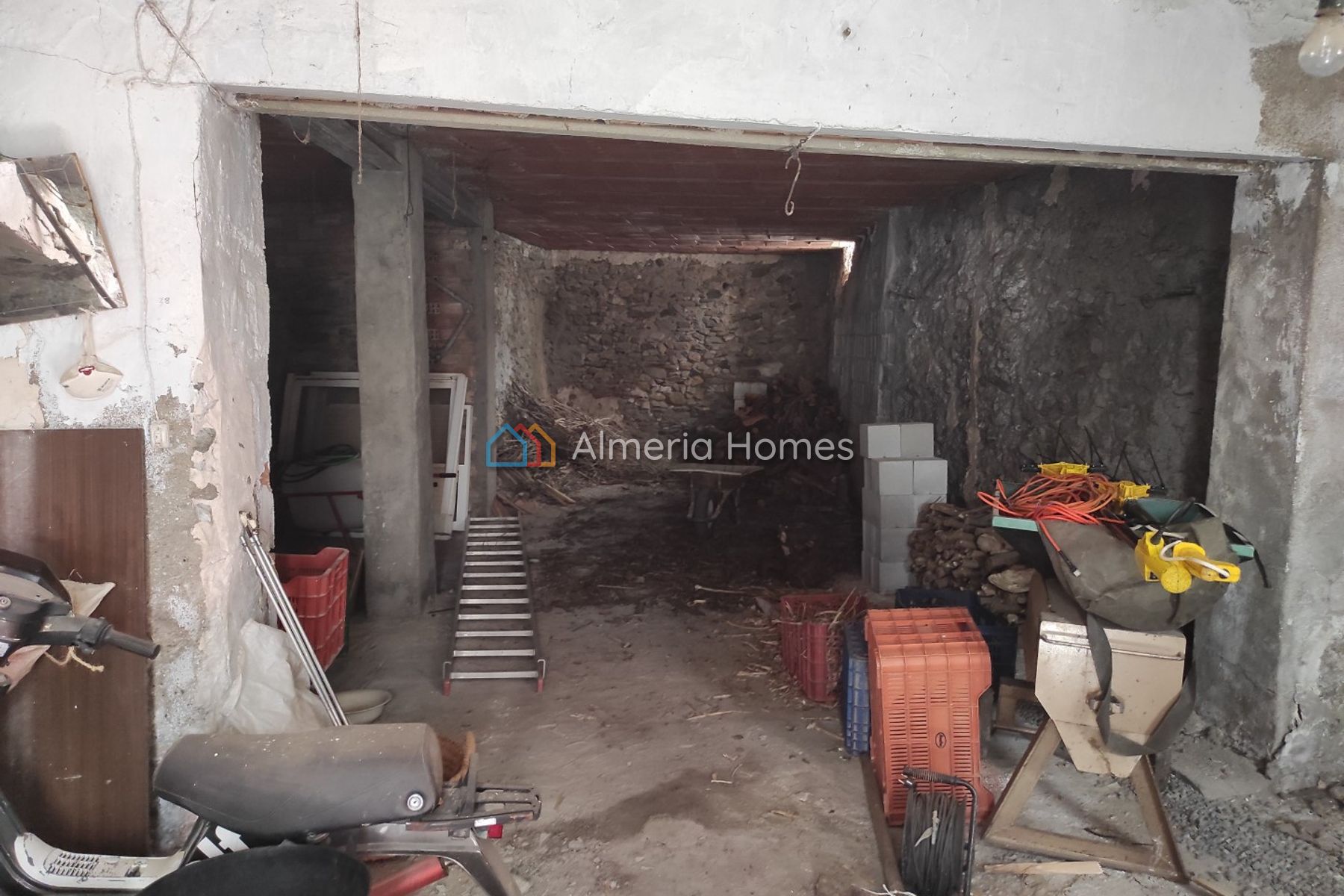 Village House Mickey &mdash; Commercieel vastgoed te koop in Bayarque, Almeria — Afbeelding #3