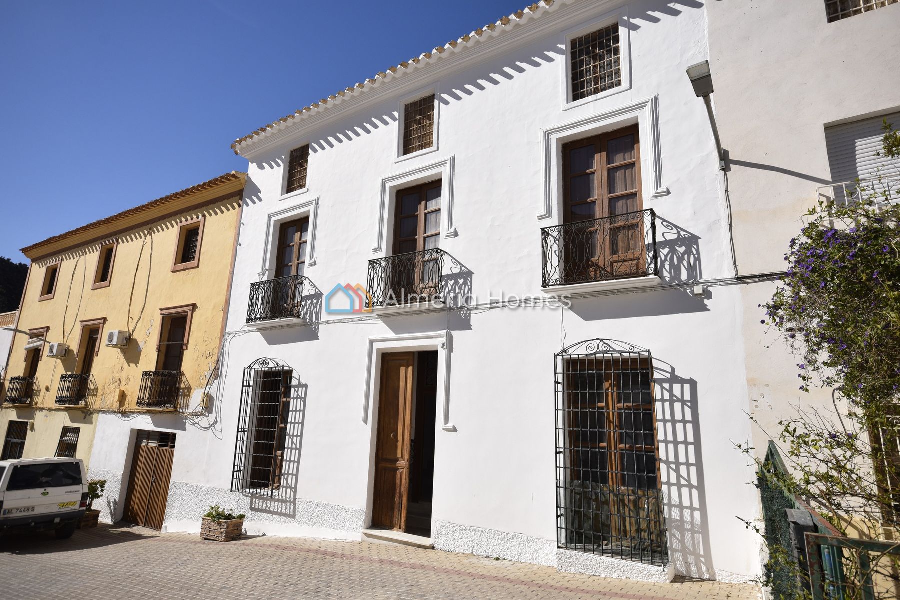 Casa Grandeza &mdash; Stadswoning te koop in Zurgena, Almeria — Afbeelding #3