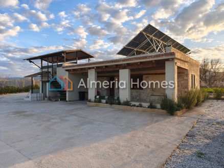 Country House Grillo: Country House in Baza, Granada