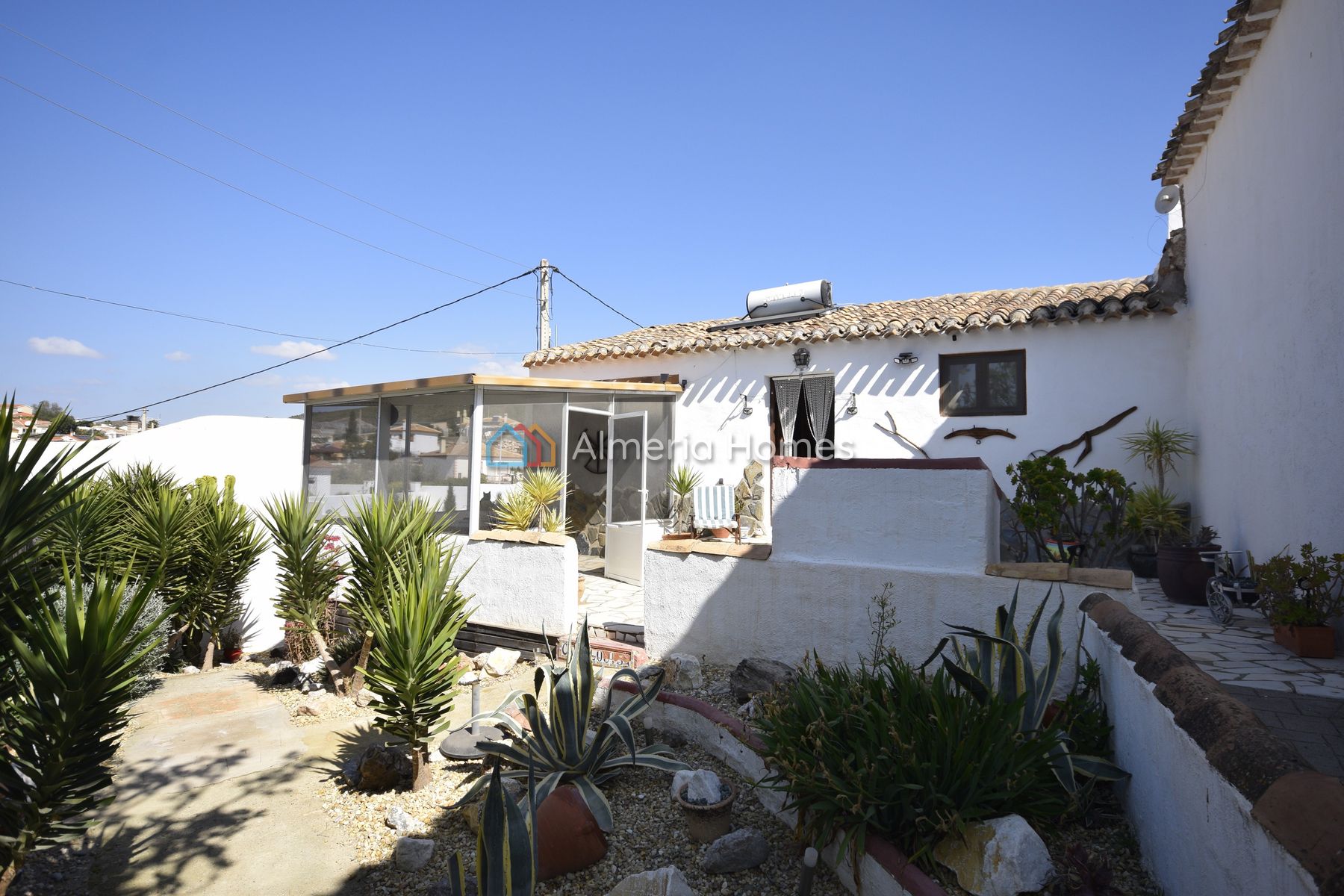 Cortijo Hermoso &mdash; Landhuis te koop in Arboleas, Almeria — Afbeelding #1
