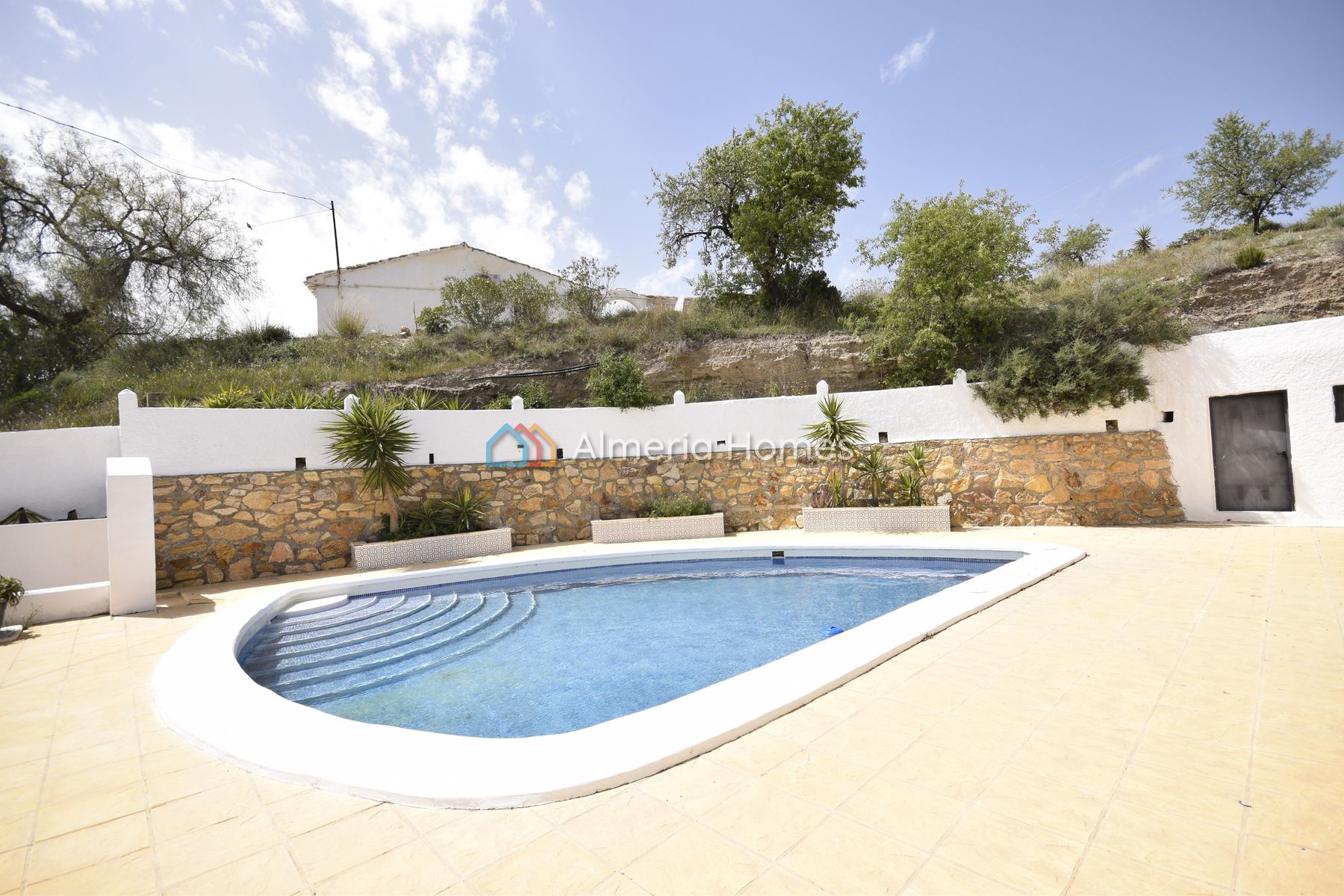 Villa Verdejo &mdash; Villa te koop in Albox, Almeria — Afbeelding #3