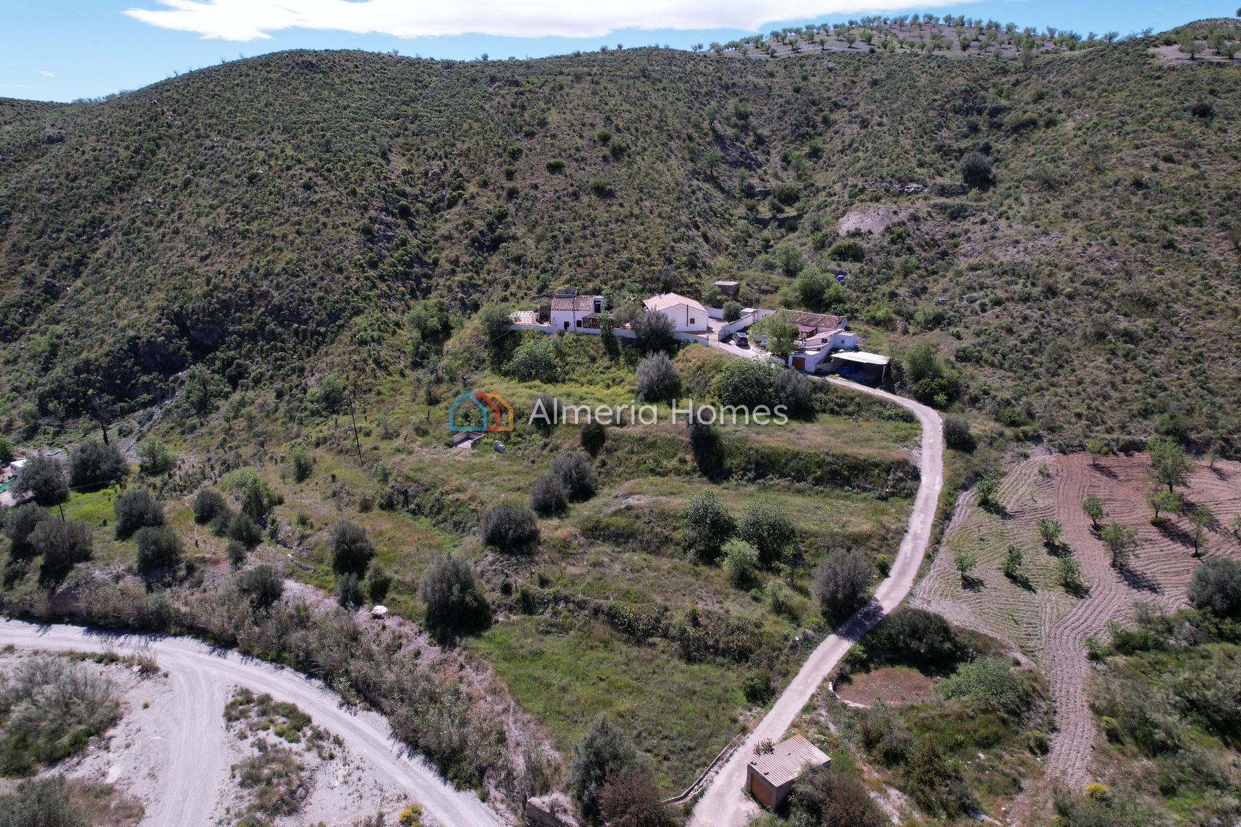 Cortijo Miguel &mdash; Landhuis te koop in Oria, Almeria — Afbeelding #2