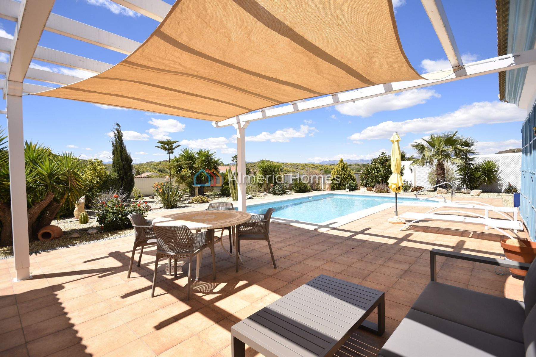 Villa Palmeritas &mdash; Villa te koop in Arboleas, Almeria — Afbeelding #2