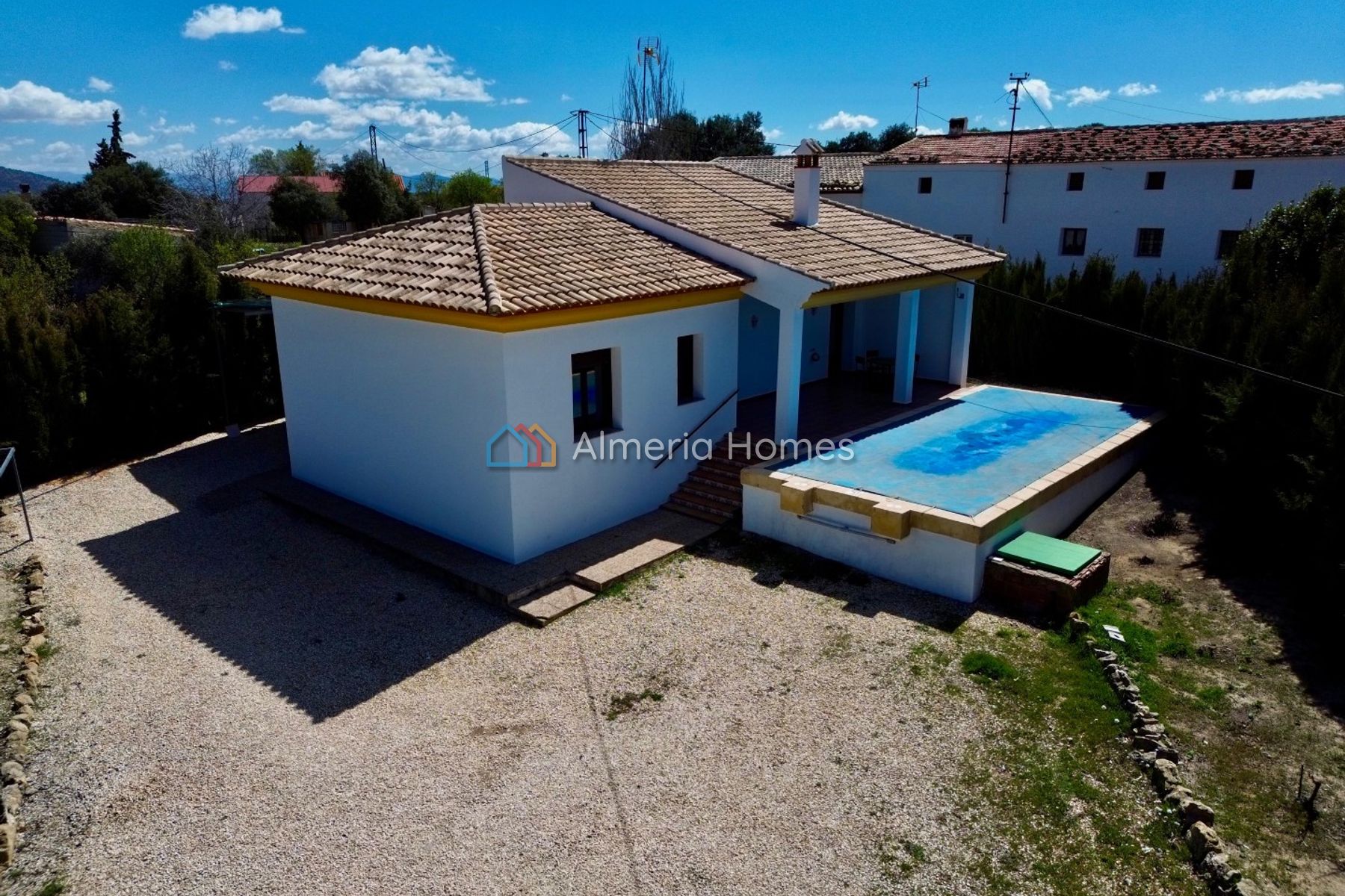 Villa Libre &mdash; Villa for sale in Castril, Granada — Image #1