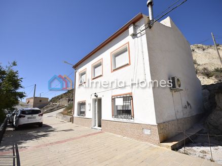 Villa Azura: Villa in Partaloa, Almeria