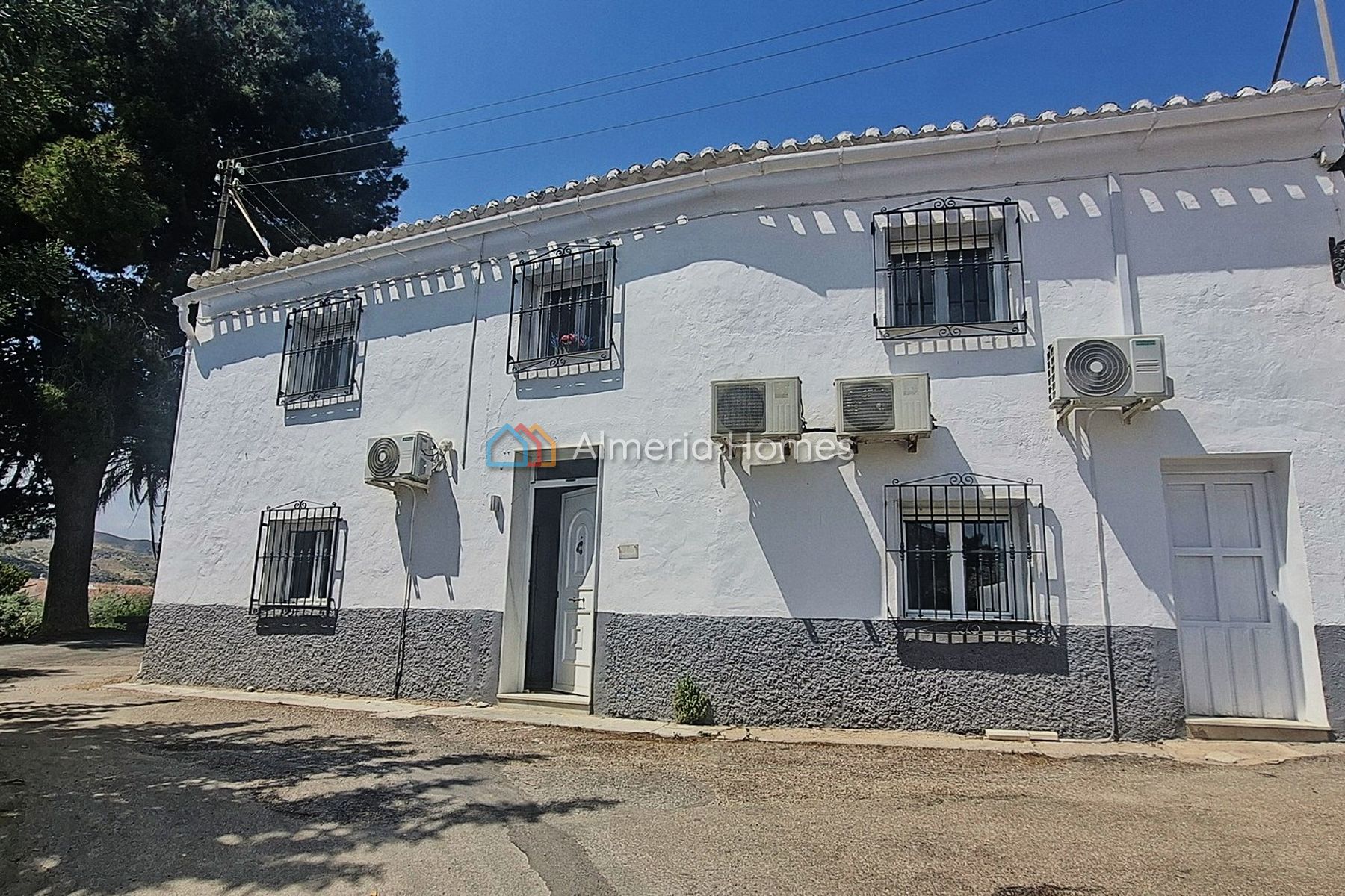 Cortijo Haven &mdash; Landhuis te koop in Arboleas, Almeria — Afbeelding #1