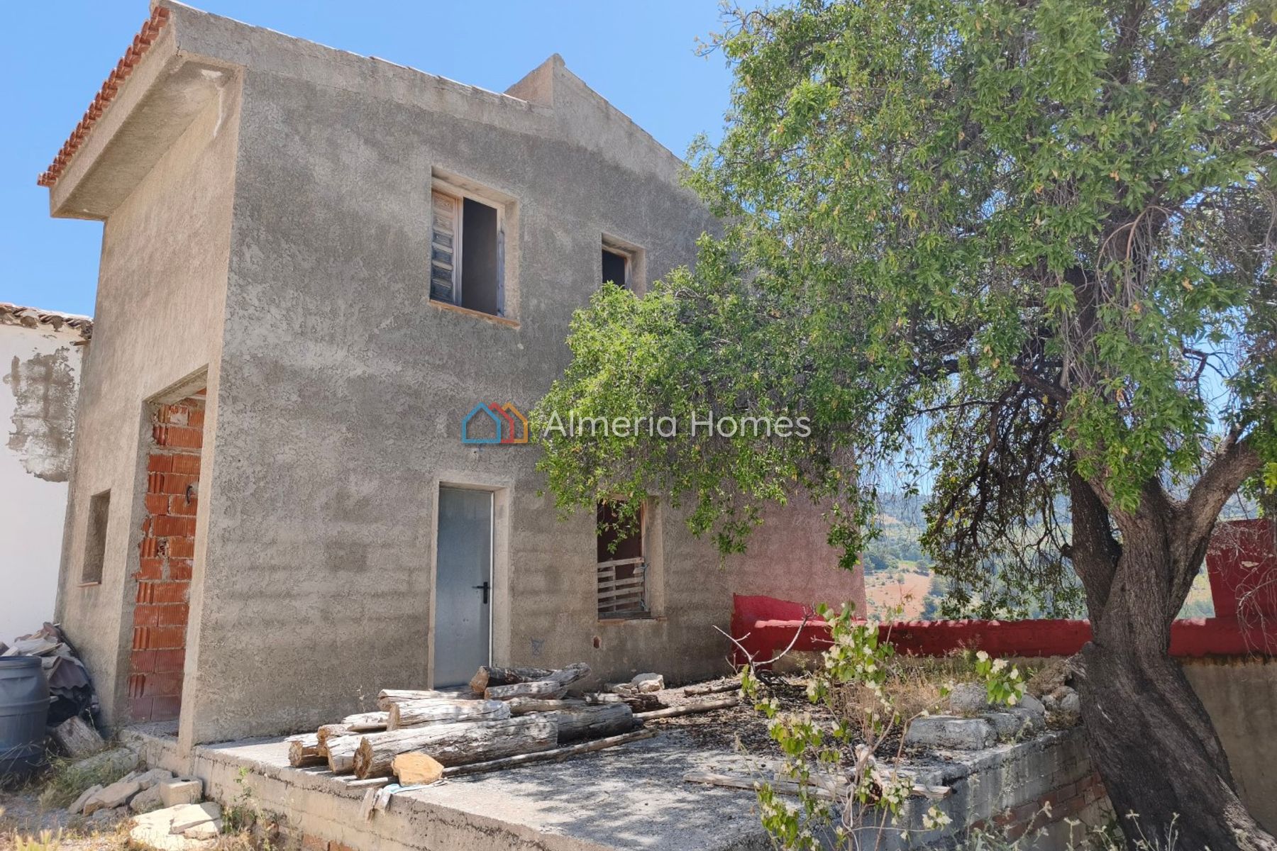 Cortijo Bogota &mdash; Dorpshuis te koop in Castril, Granada — Afbeelding #1