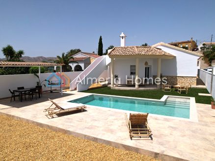 Villa Belladonna: Villa in Arboleas, Almeria