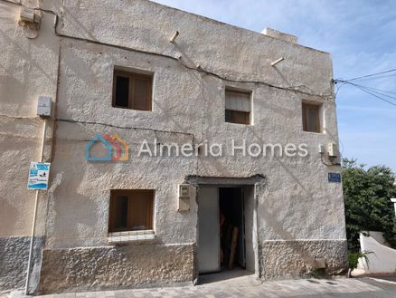 Casa Maximo: Dorfhaus in Tijola, Almeria
