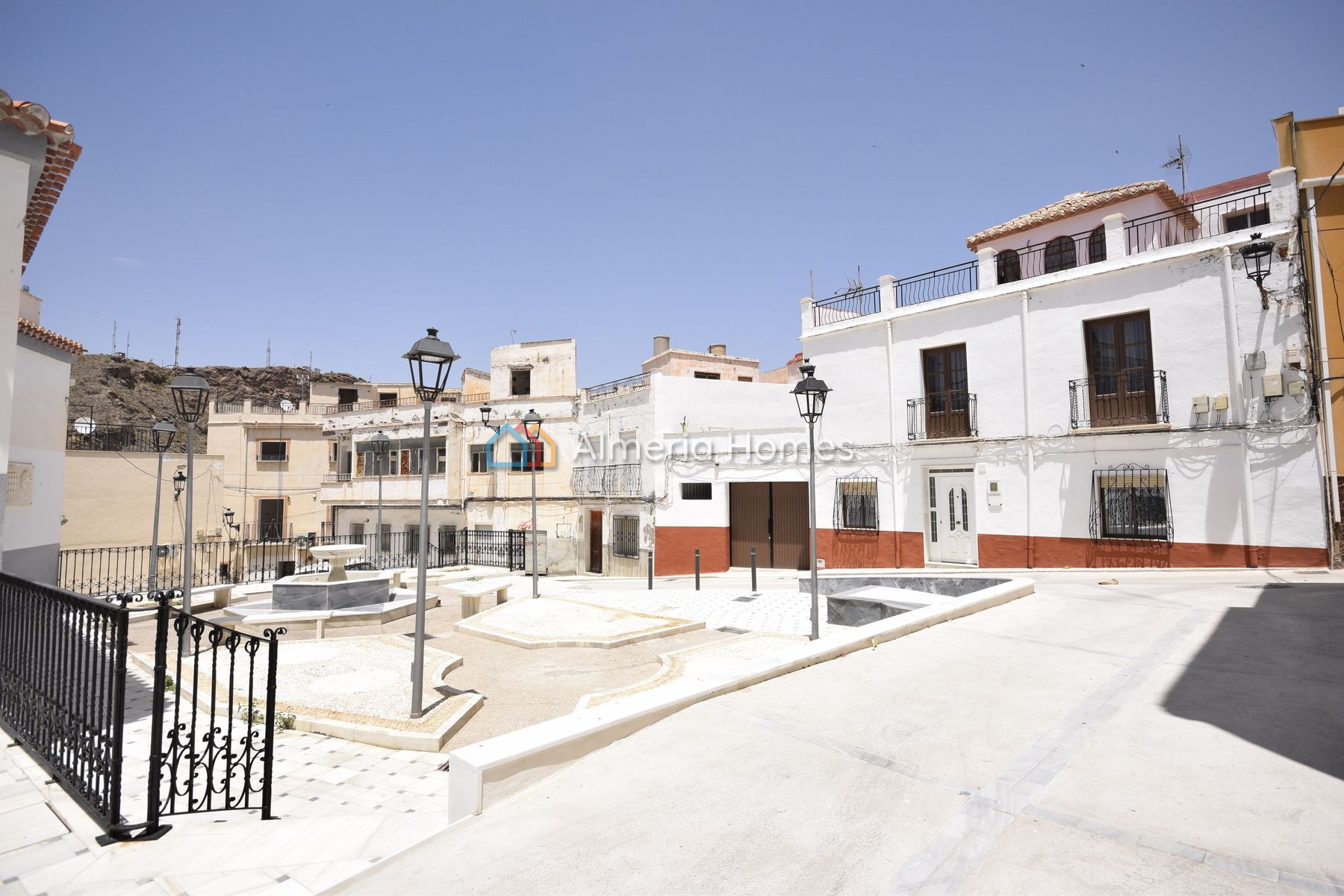 Caser&oacute;n Almazara &mdash; Town House for sale in Macael, Almeria — Image #2