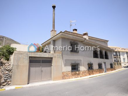 Villa Lioness: Villa in Oria, Almeria