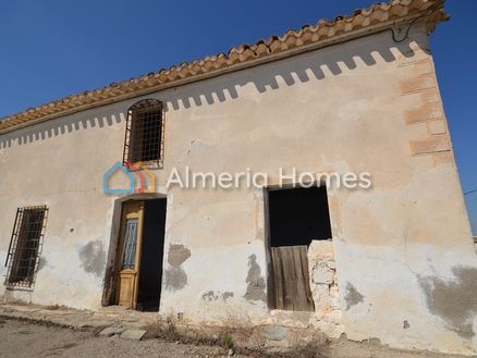 Cortijo La Cinta: Country House in Arboleas, Almeria