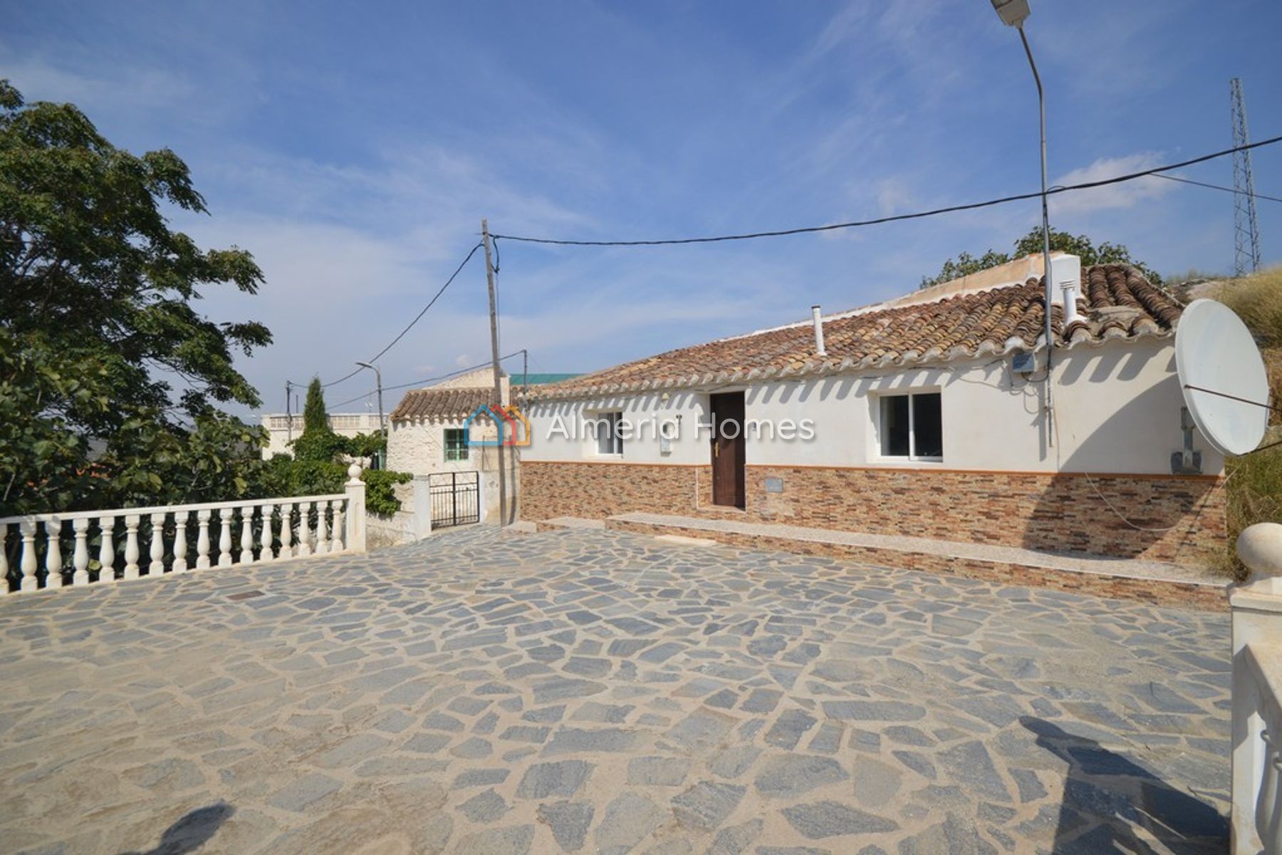 Casa Anna — Village House for sale in Oria, Almeria — Image #1