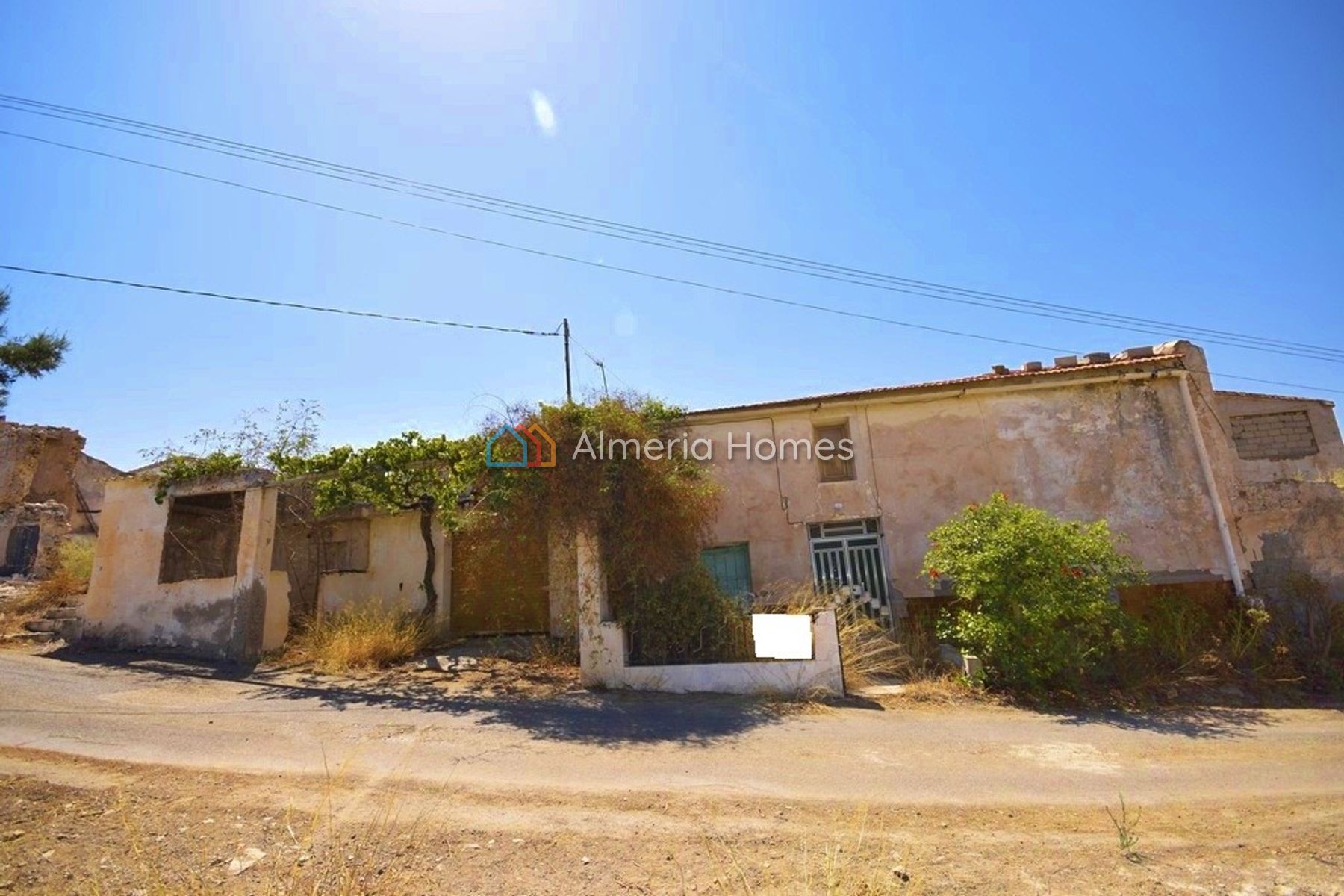 Cortijo de la Esquina — Country House for sale in Arboleas, Almeria — Image #1